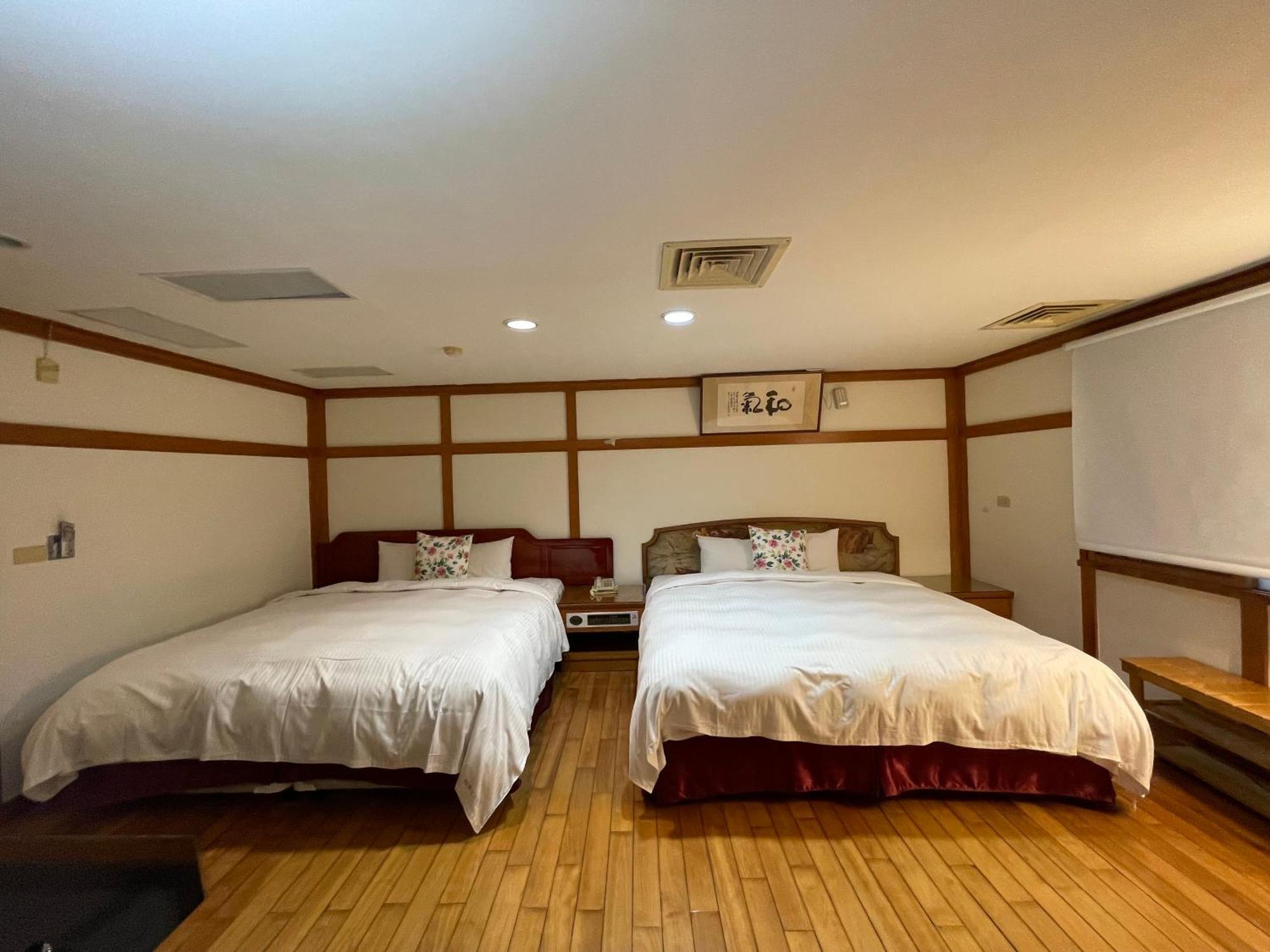 River Hotel Chiayi City Exterior photo