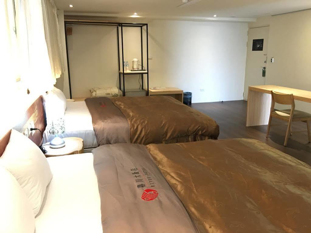 River Hotel Chiayi City Exterior photo